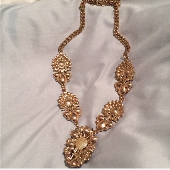 Cluster Rhinestone Necklace - Picture 4 of 6